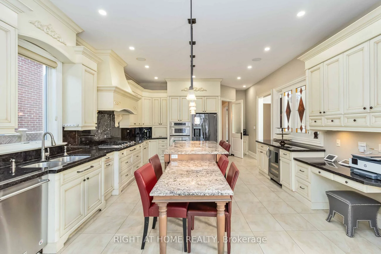 25, Oakwood, Port Credit, Mississauga