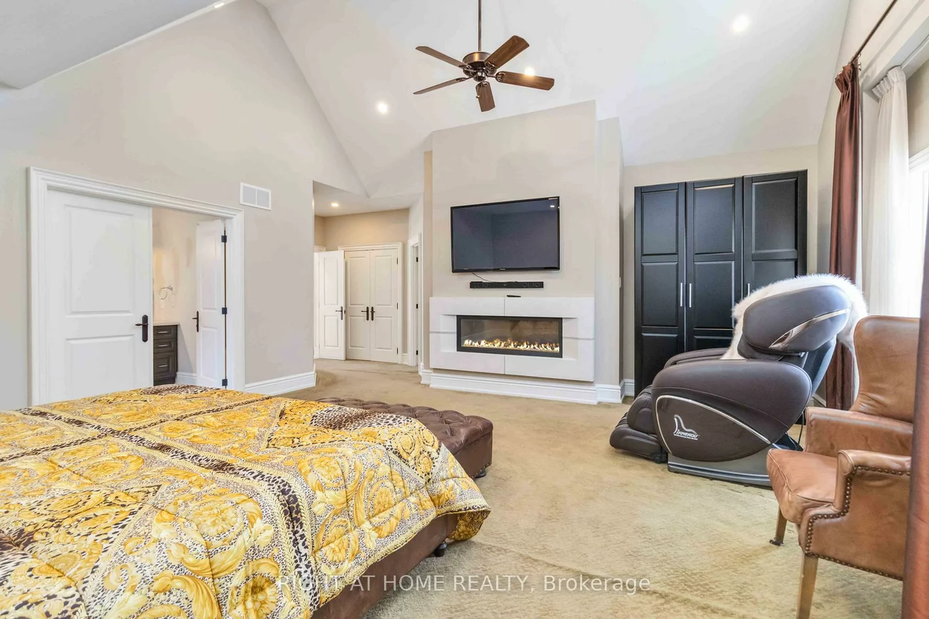 25, Oakwood, Port Credit, Mississauga