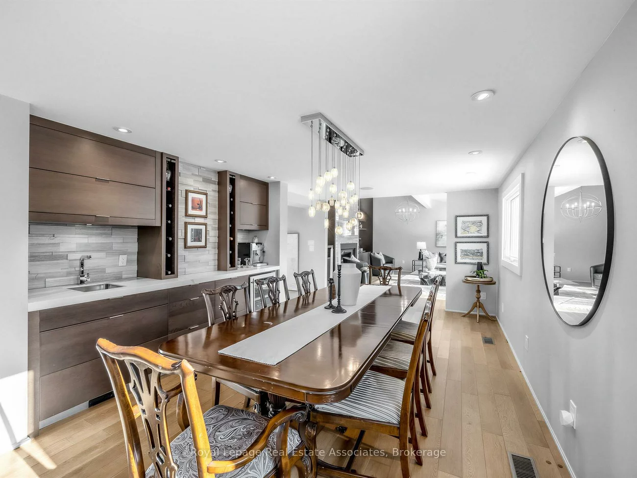 1510, Point O Woods, Mineola, Mississauga