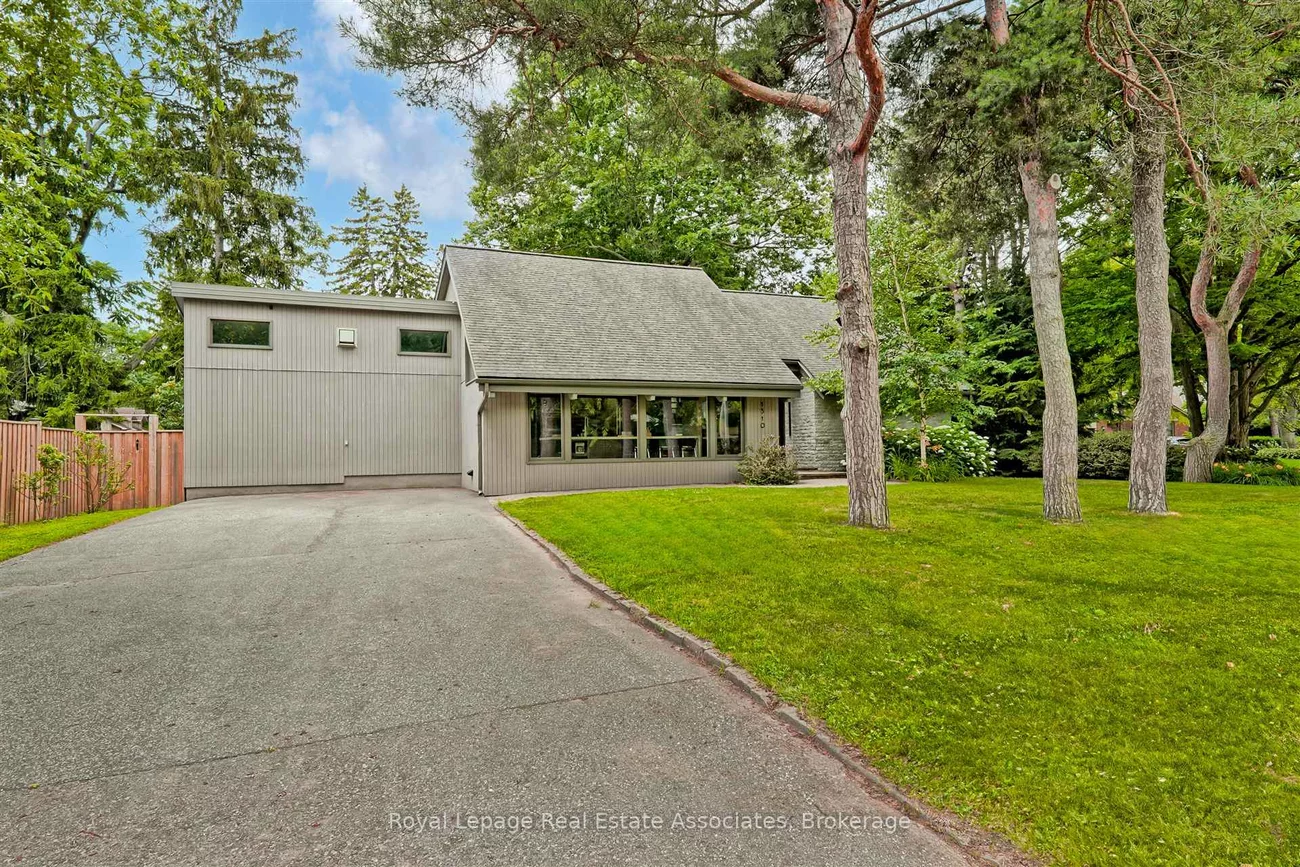 1510, Point O Woods, Mineola, Mississauga