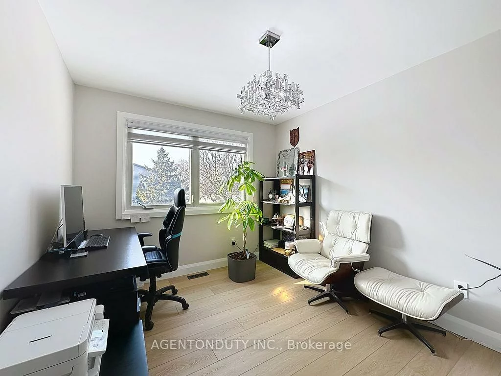 475, Karen Park, Mississauga Valleys, Mississauga