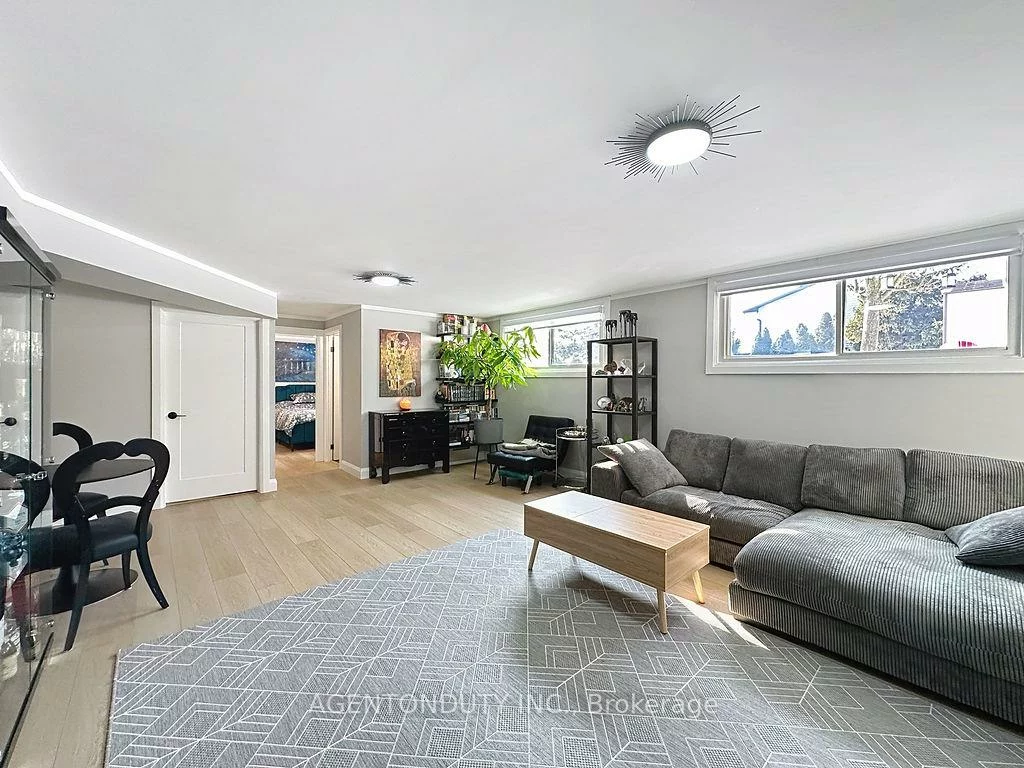 475, Karen Park, Mississauga Valleys, Mississauga