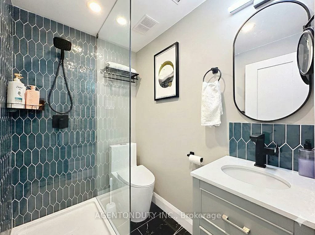 475, Karen Park, Mississauga Valleys, Mississauga