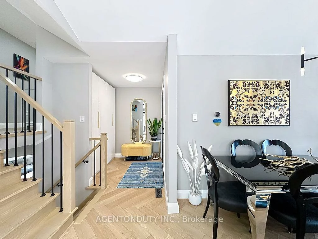 475, Karen Park, Mississauga Valleys, Mississauga