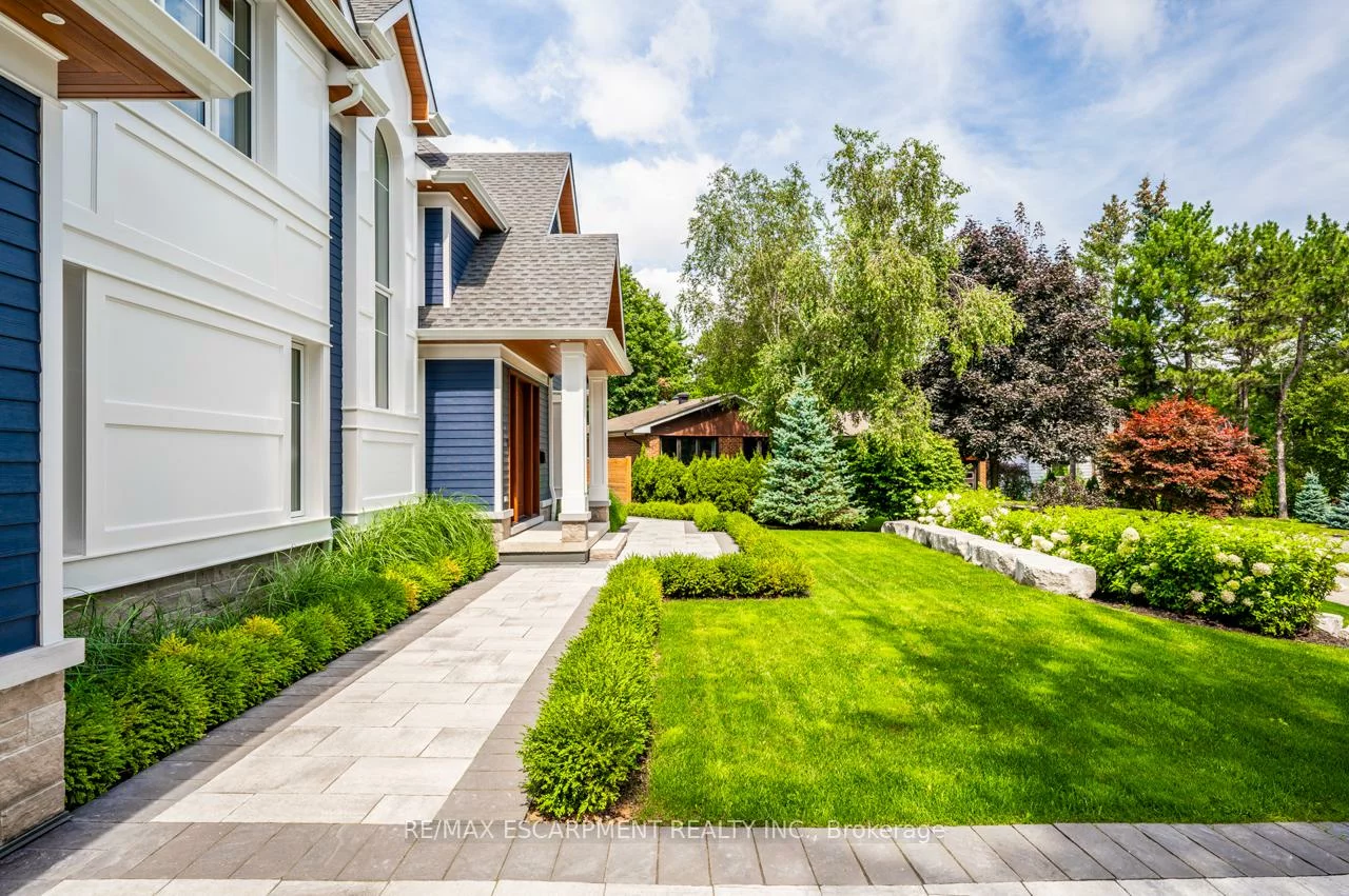 1618, Dogwood, Mineola, Mississauga