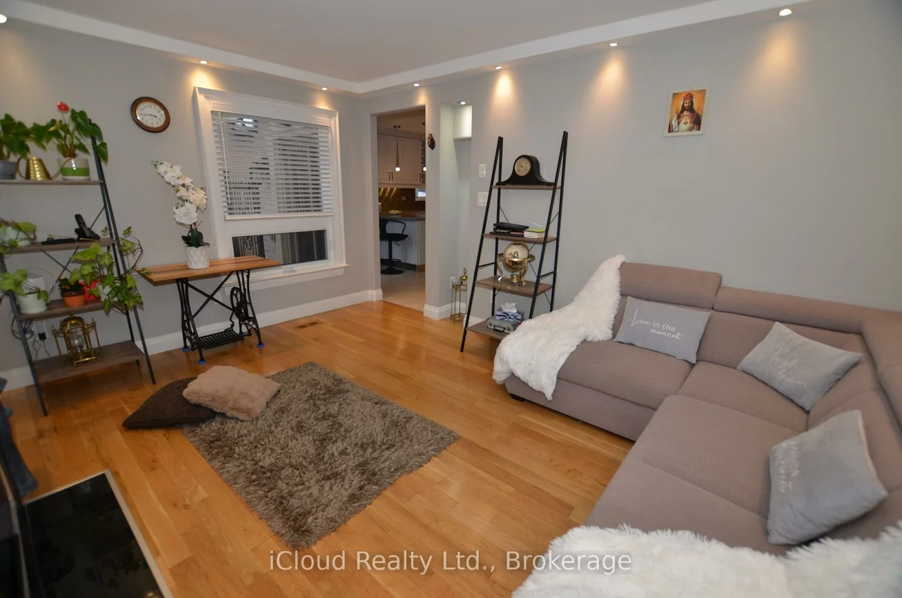 6539, Tripoli, Meadowvale, Mississauga