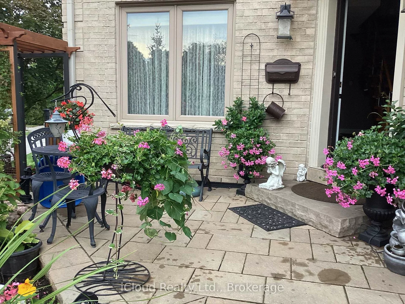 6539, Tripoli, Meadowvale, Mississauga