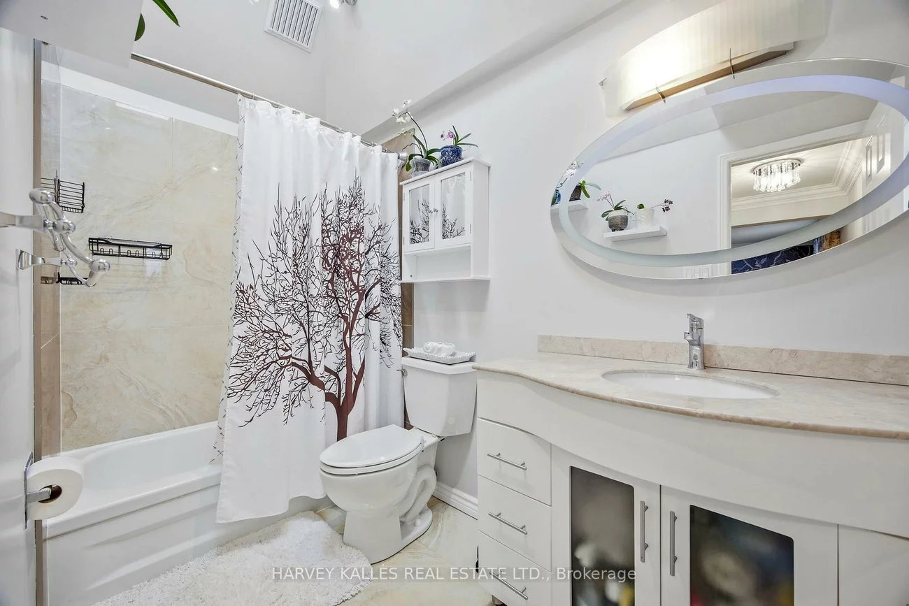 682, Willowbank, Rathwood, Mississauga