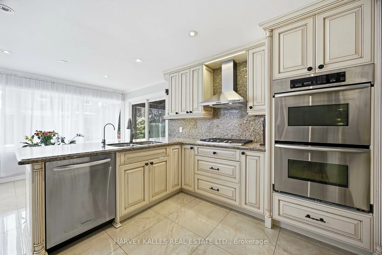 682, Willowbank, Rathwood, Mississauga