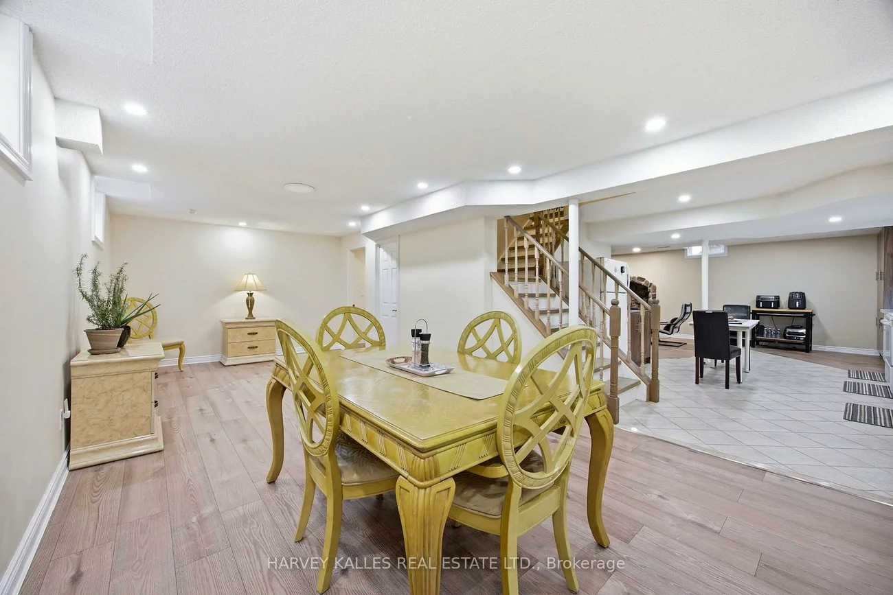 682, Willowbank, Rathwood, Mississauga