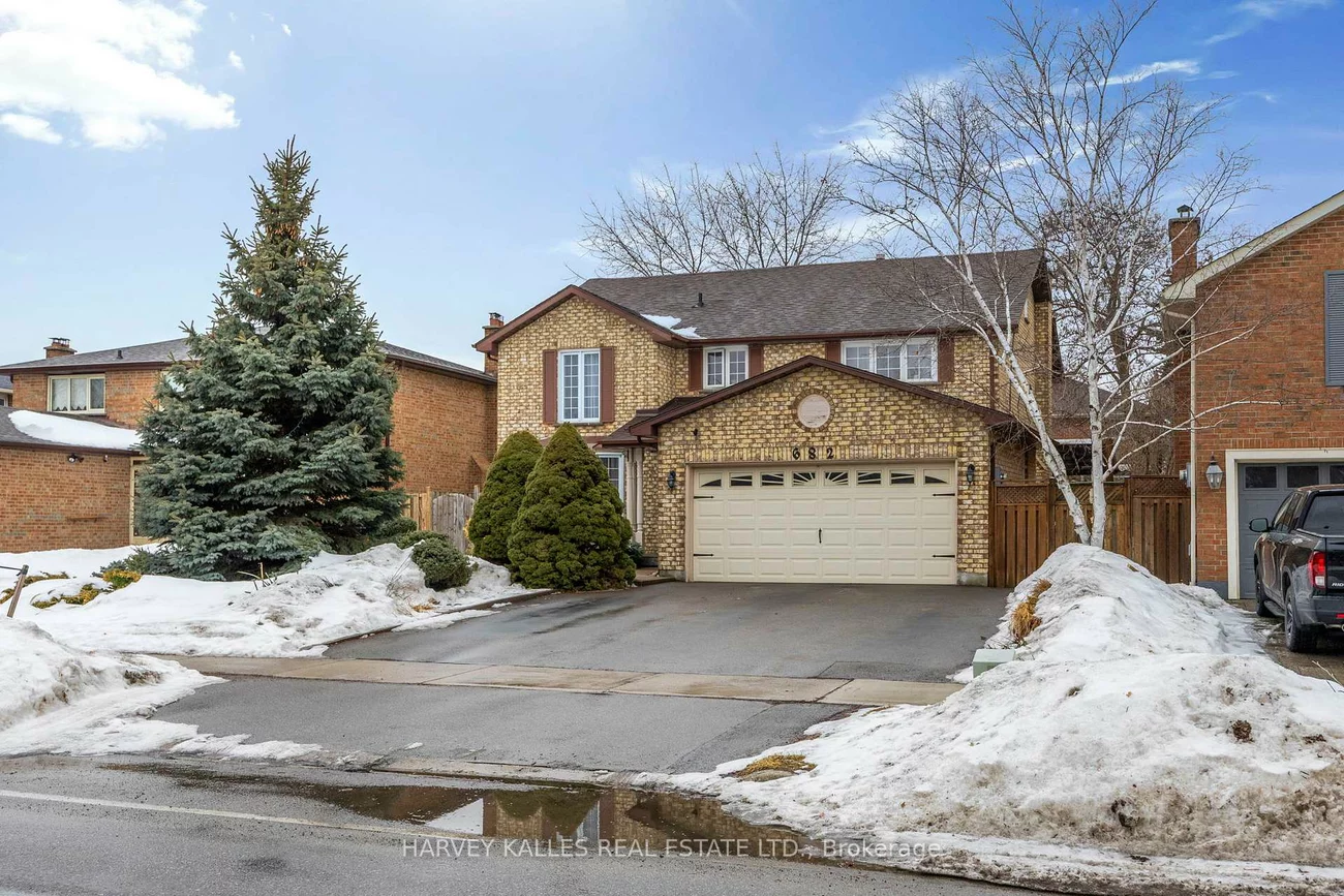 682, Willowbank, Rathwood, Mississauga