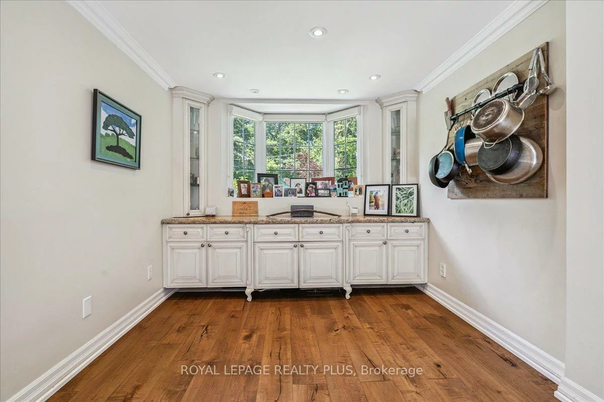 1258, Ravine, Lorne Park, Mississauga