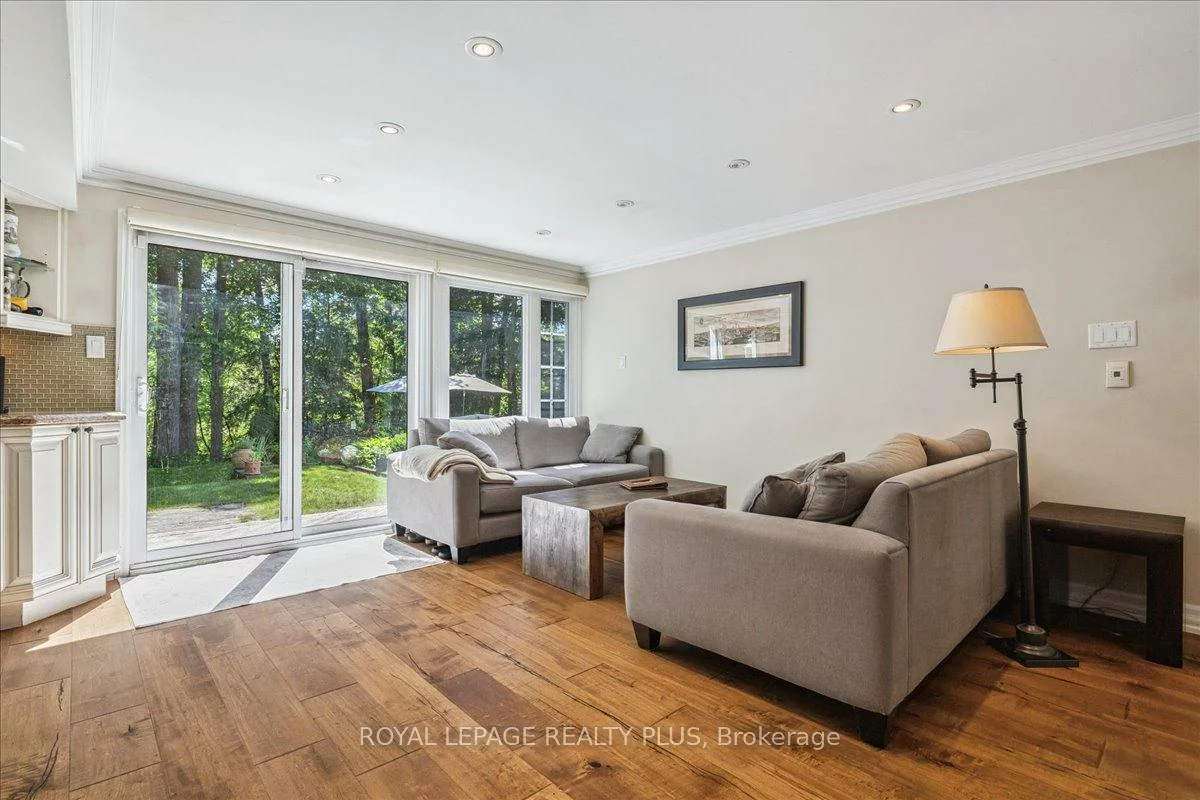 1258, Ravine, Lorne Park, Mississauga