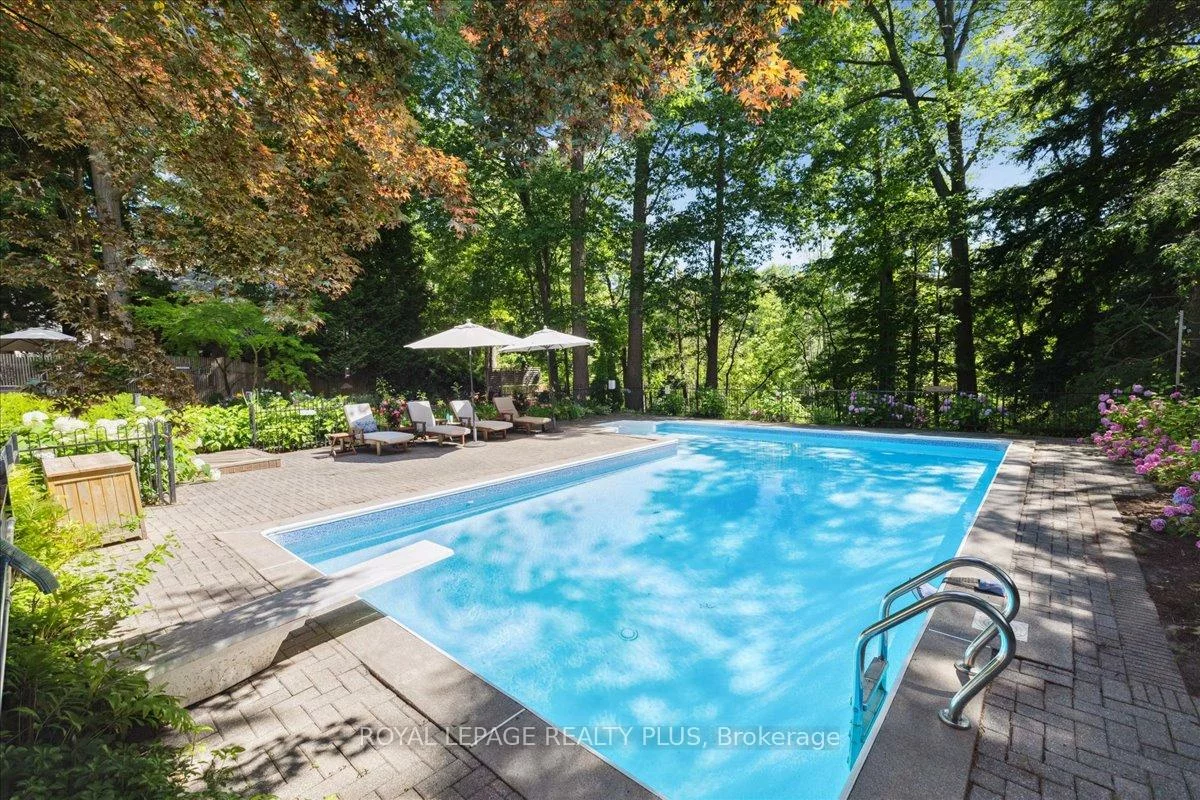 1258, Ravine, Lorne Park, Mississauga