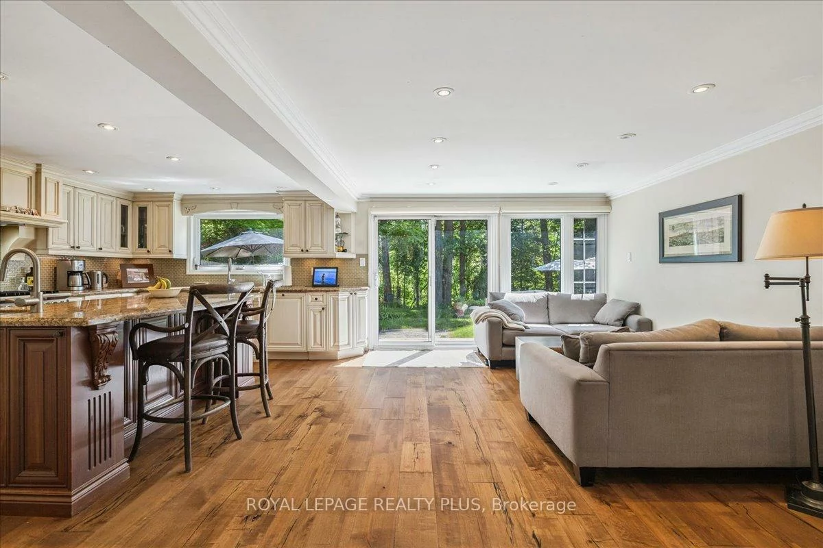 1258, Ravine, Lorne Park, Mississauga