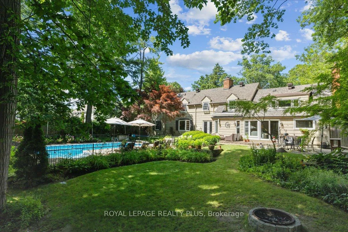 1258, Ravine, Lorne Park, Mississauga