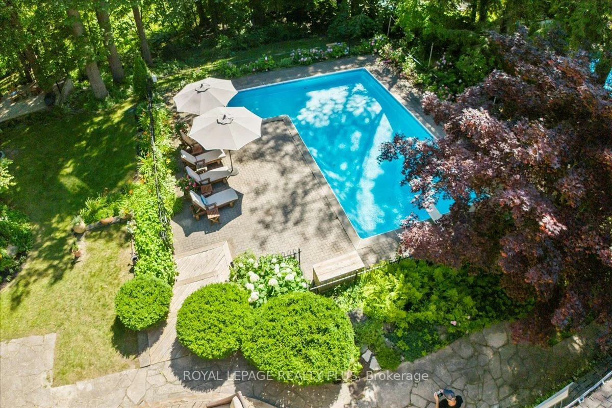 1258, Ravine, Lorne Park, Mississauga