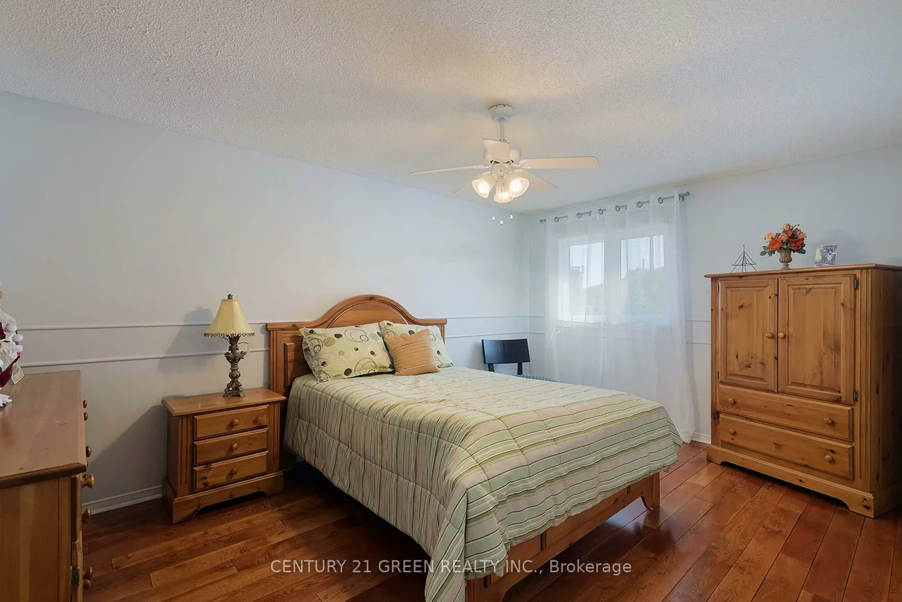 418, Chieftan, Hurontario, Mississauga