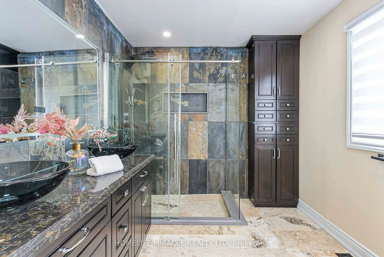 2831, Westbury, Central Erin Mills, Mississauga