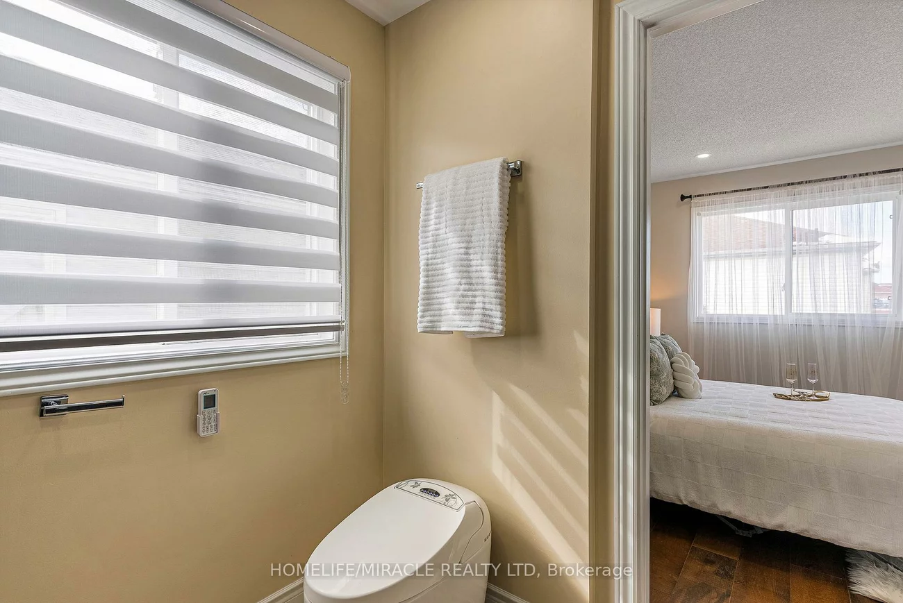 2831, Westbury, Central Erin Mills, Mississauga