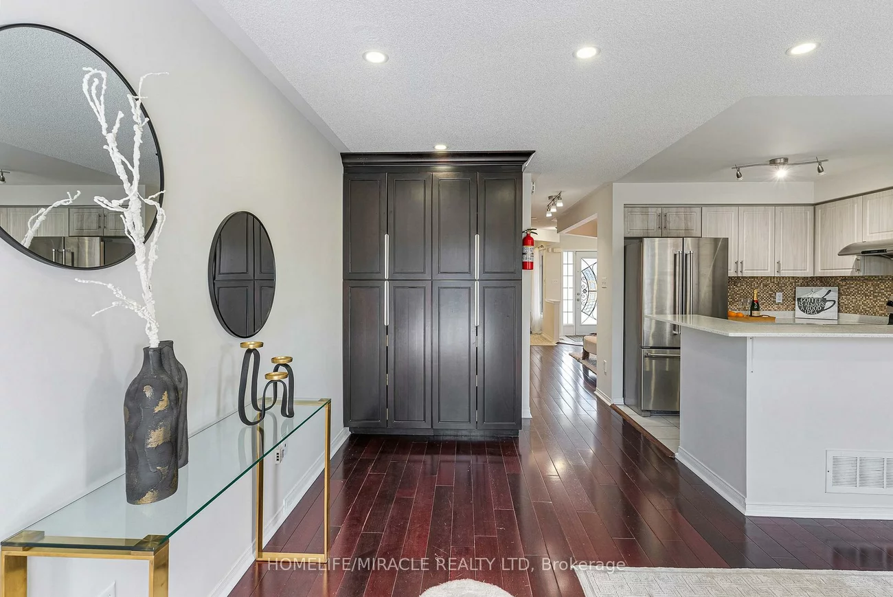 2831, Westbury, Central Erin Mills, Mississauga