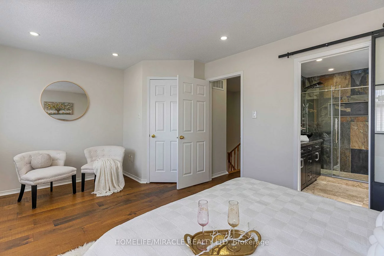 2831, Westbury, Central Erin Mills, Mississauga