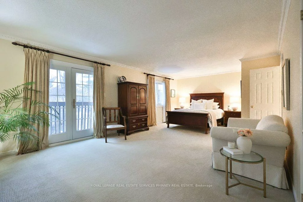 1048, Veroli, Lorne Park, Mississauga