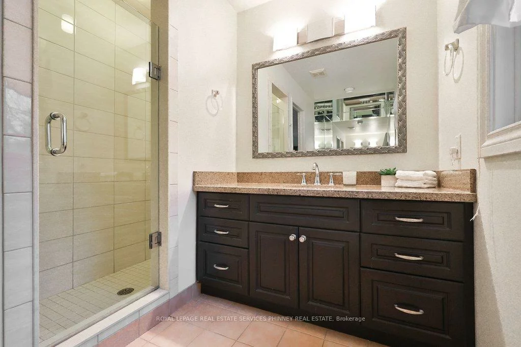 1048, Veroli, Lorne Park, Mississauga