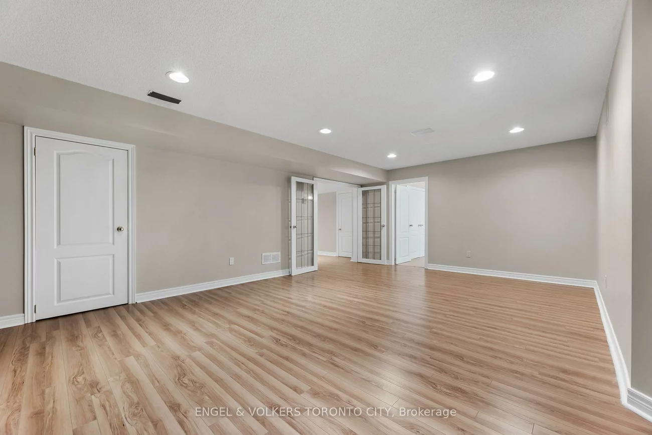 1510, Samuelson, Meadowvale Village, Mississauga