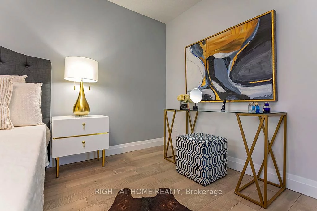 2814, Windjammer, Erin Mills, Mississauga