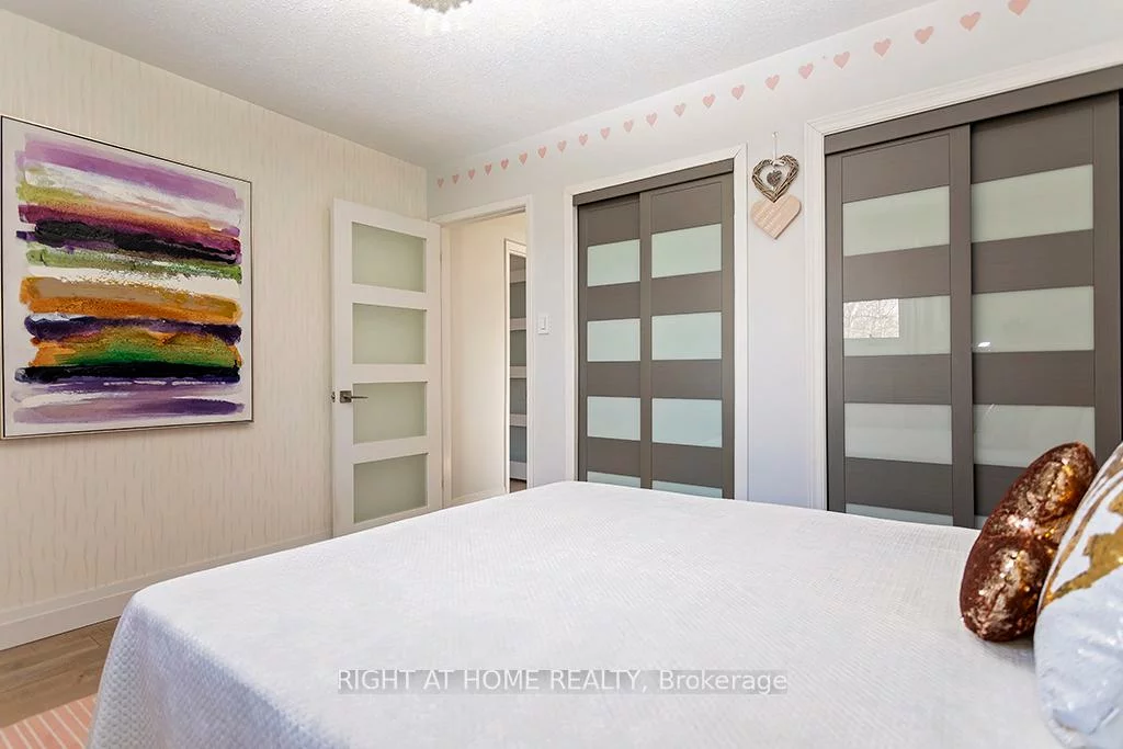 2814, Windjammer, Erin Mills, Mississauga