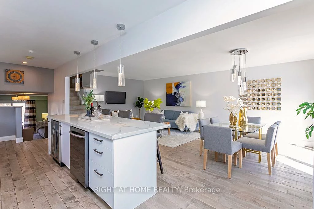 2814, Windjammer, Erin Mills, Mississauga