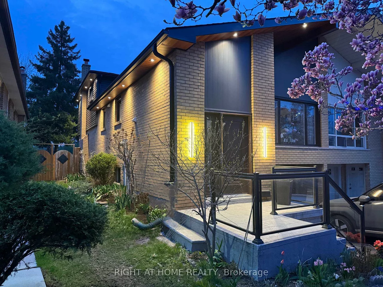 2814, Windjammer, Erin Mills, Mississauga