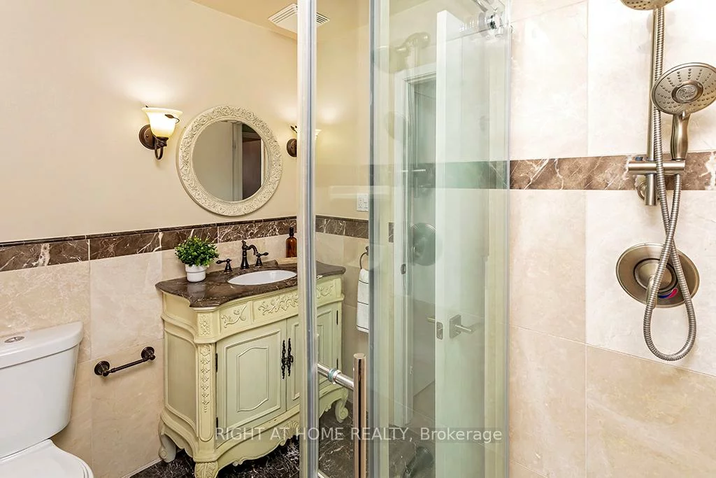 2814, Windjammer, Erin Mills, Mississauga