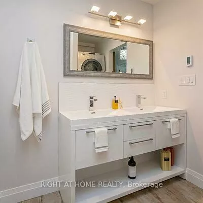 2814, Windjammer, Erin Mills, Mississauga