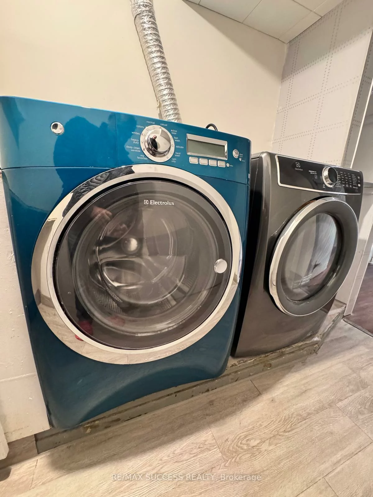 6643, Mockingbird, Lisgar, Mississauga