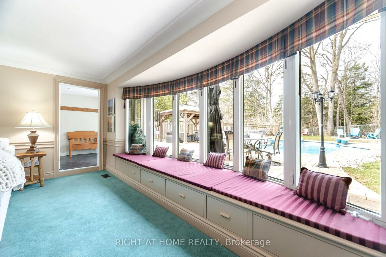 1117, Springhill, Lorne Park, Mississauga