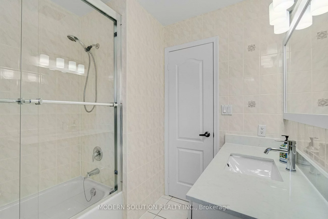 6431, Tenth, Lisgar, Mississauga