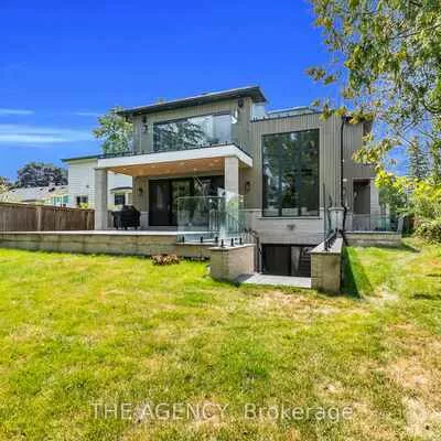 9, Earl, Streetsville, Mississauga