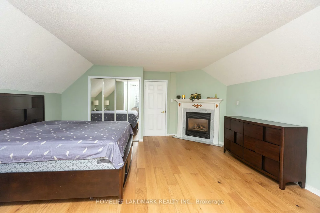 5722, Greensboro, Central Erin Mills, Mississauga