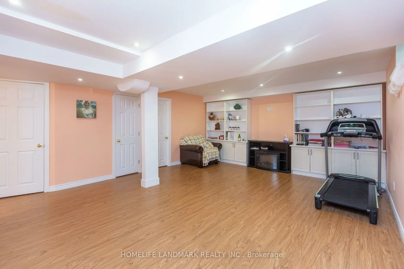 5722, Greensboro, Central Erin Mills, Mississauga