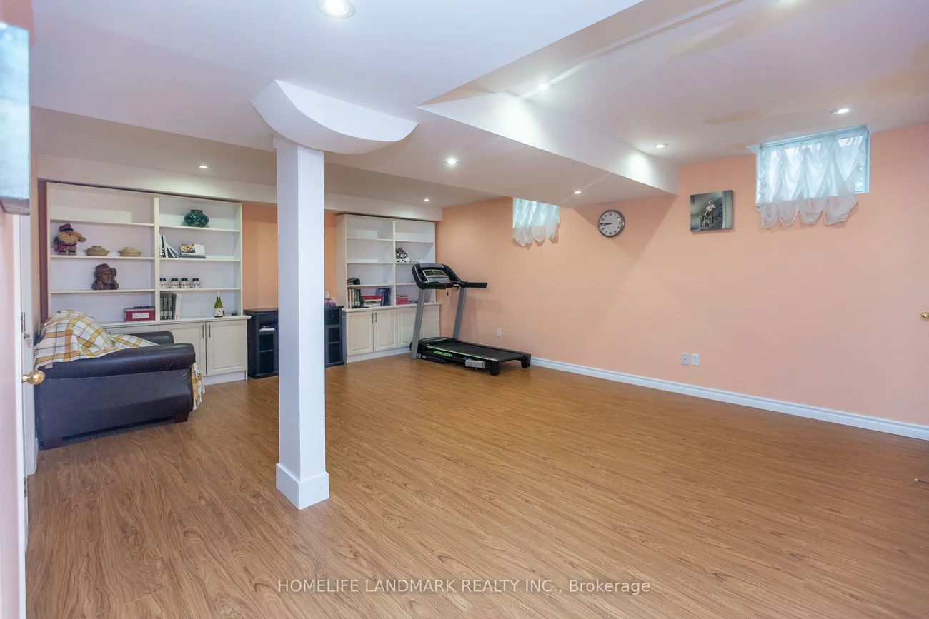 5722, Greensboro, Central Erin Mills, Mississauga