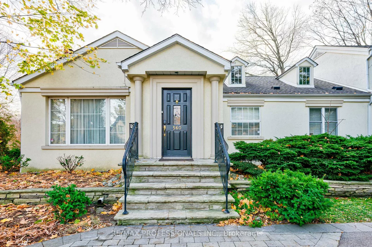 560, Meadow Wood, Clarkson, Mississauga