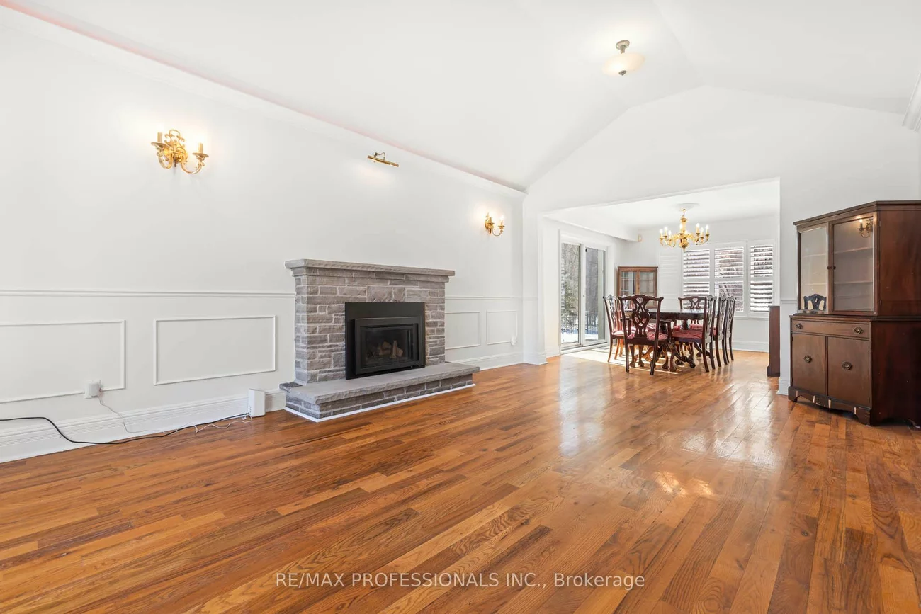 560, Meadow Wood, Clarkson, Mississauga