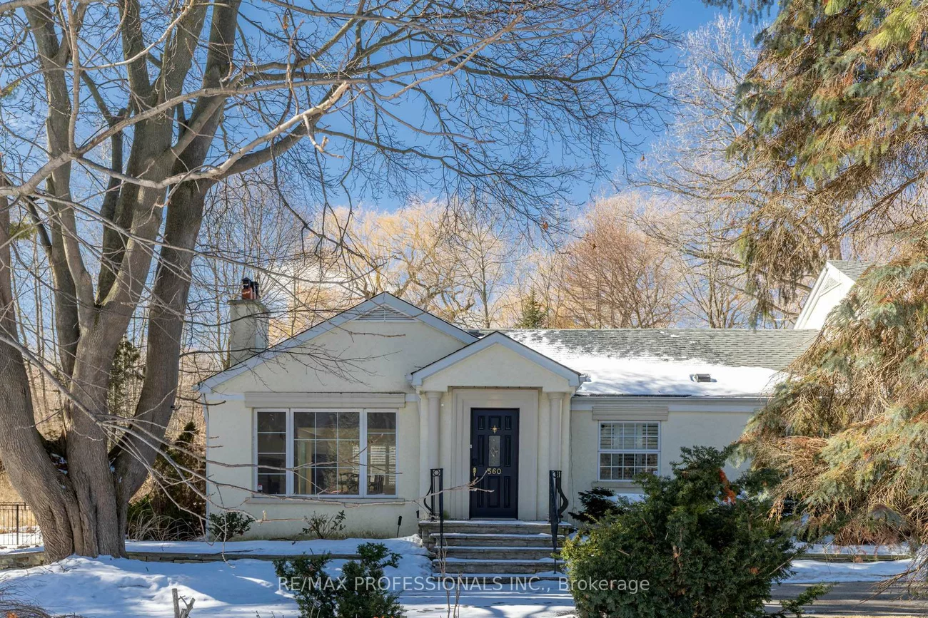 560, Meadow Wood, Clarkson, Mississauga