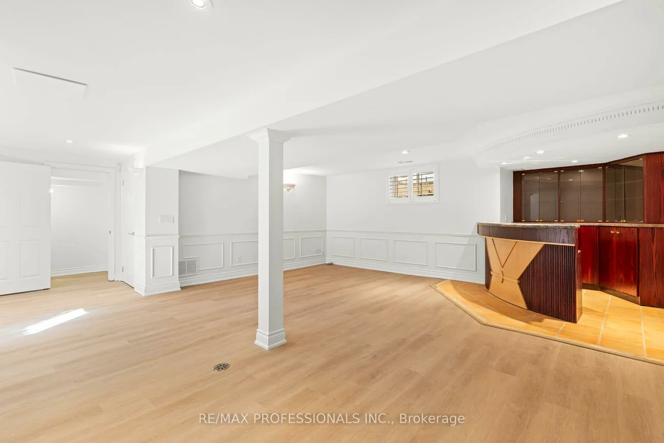 560, Meadow Wood, Clarkson, Mississauga