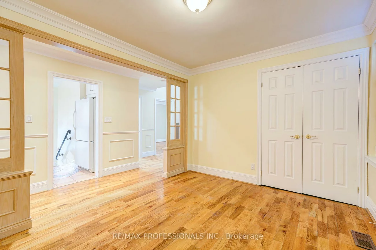 560, Meadow Wood, Clarkson, Mississauga