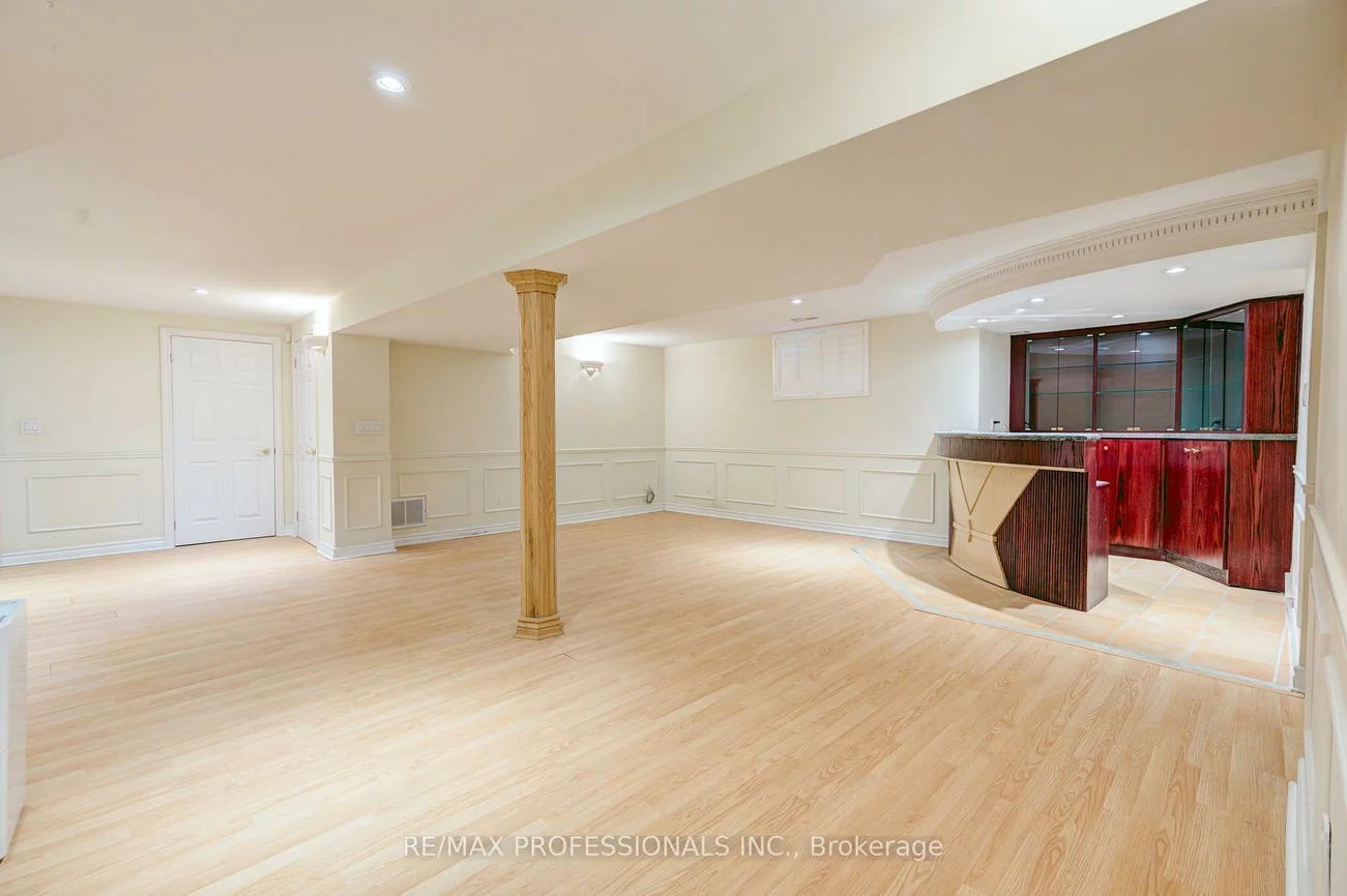 560, Meadow Wood, Clarkson, Mississauga