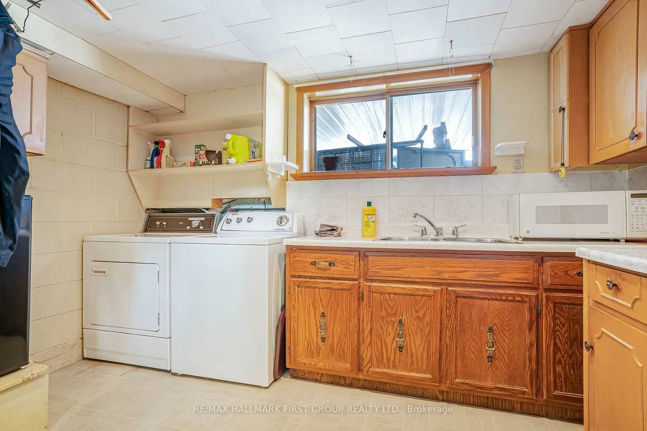 2354, Cliff, Cooksville, Mississauga