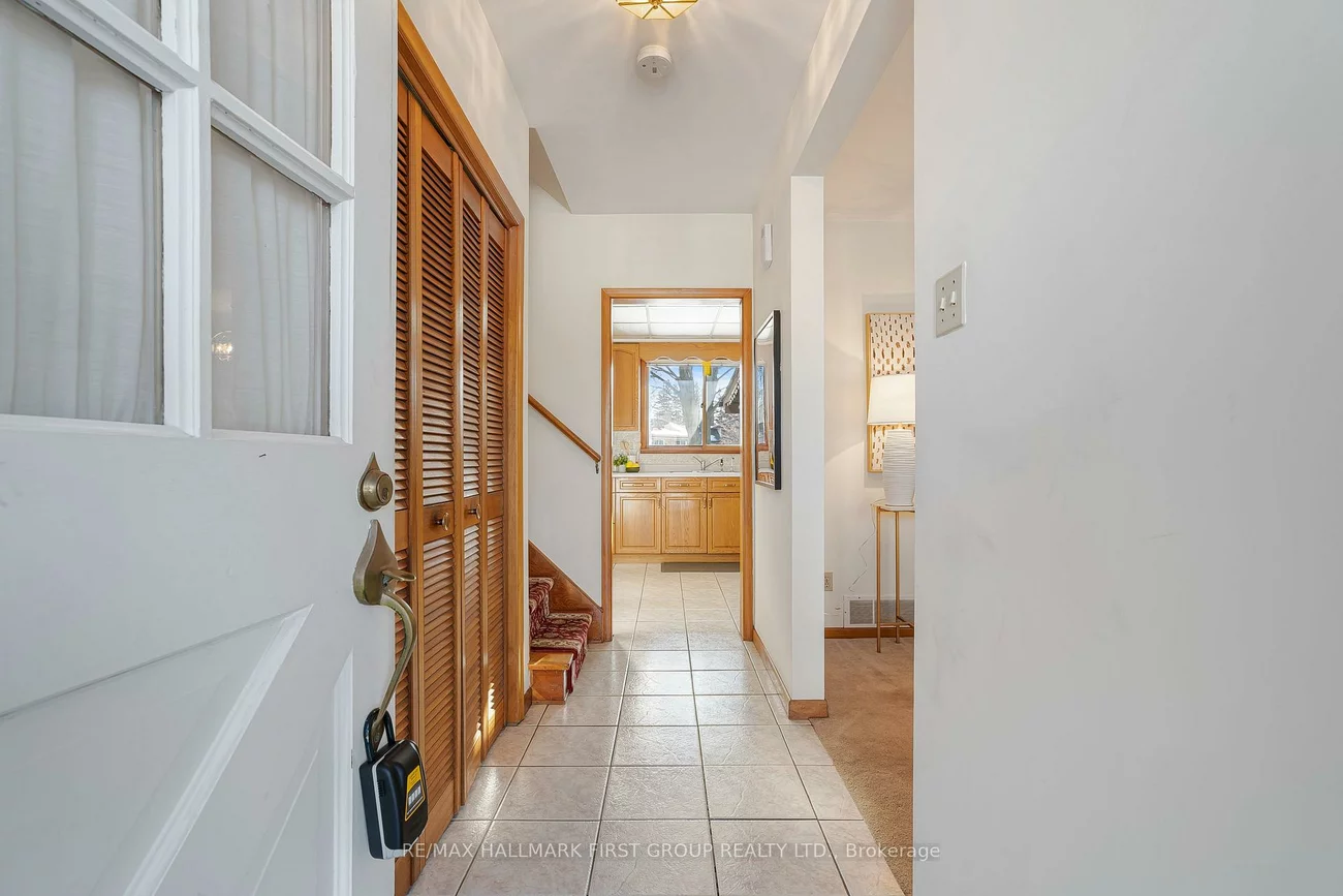 2354, Cliff, Cooksville, Mississauga